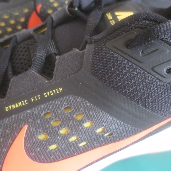 Nike Air Zoom Structure 23 Black CZ6720-006 Running Shoes - Size 11 Men's. - Picture 6 of 14